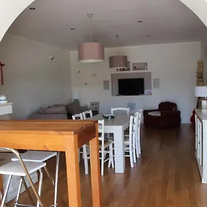 Lillà , Pula Italia